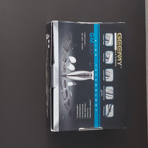 ماشین اصلاح سر و صورت جیمی مدل جیمی 830، تیغه استیل ضد زنگ، 7 شانه و دارای دو سری مجزا